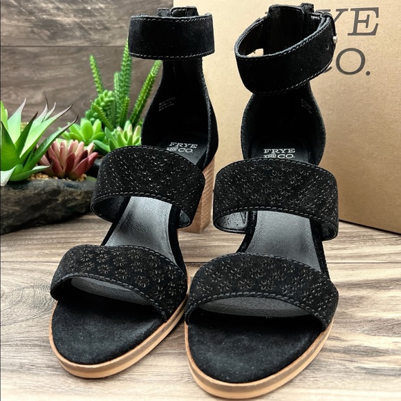 NIB Frye & Co. Bryn Ankle Strap Black Perforated Leather City Sandal Heels 8M - Picture 5 of 12